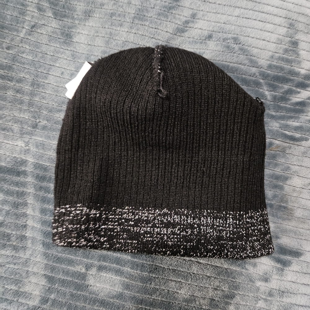 Batman Beanie - Picture 8 of 9